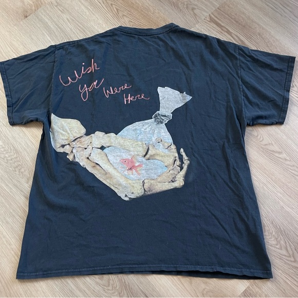 Astro World Wish You Were Here Goldfish Tour Tee Large Unisex - Picture 2 of 6